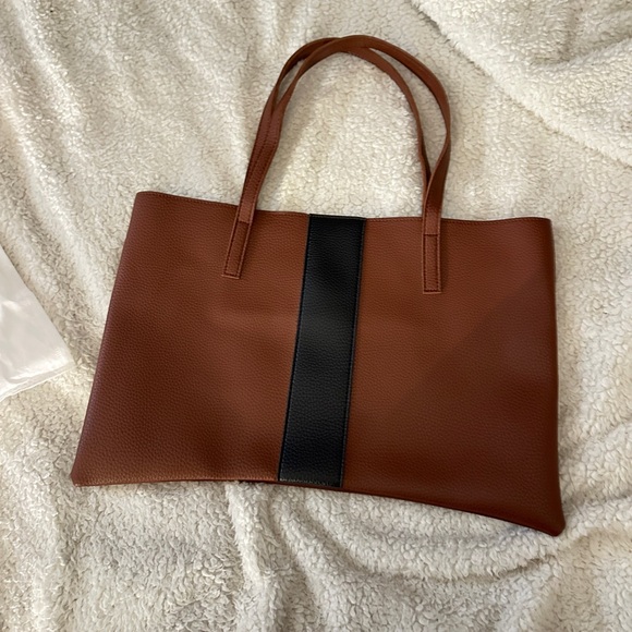 Vince Camuto bag - Picture 1 of 6